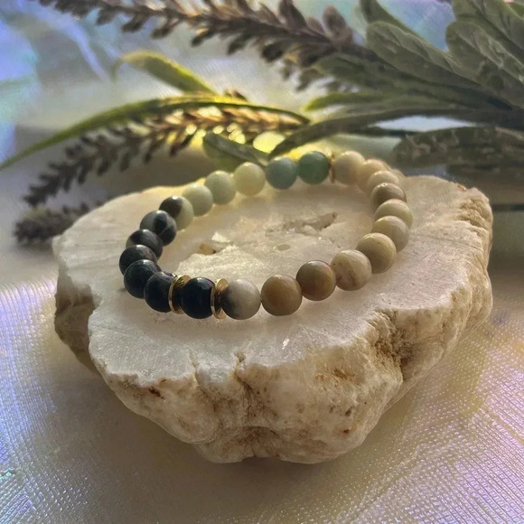 Handmade Ombré Amazonite Crystal Bracelet 🤍 - Picture 1 of 4